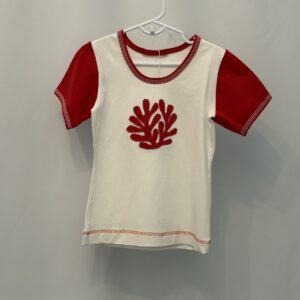 Artikl 2003 - Dječja ženska majica kratki rukav - natur s crvenim rukavima i motivom koralja