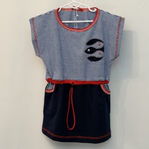 Artikl 3005- Suvenir dječja haljina kimono rukav, plave sitne pruge i plavi donji dio, bočni džepovi- motiv stiliziranih ribica